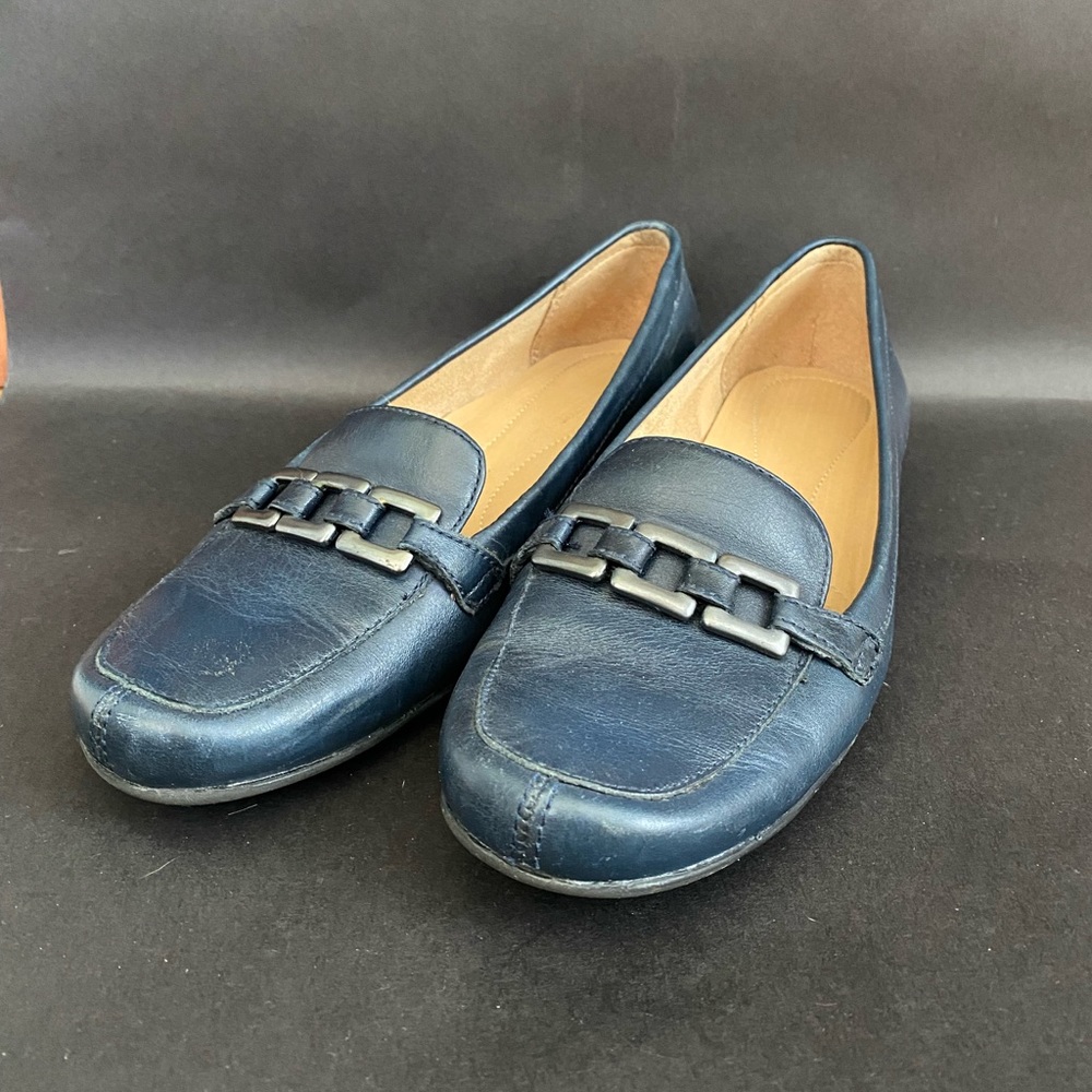 Naturalizer Leather Loafers